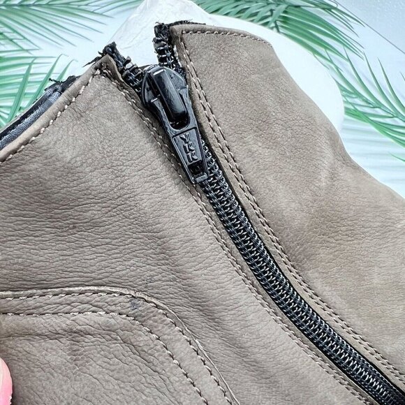 Diba Women's Taupe Brown Sequoia Suede Leather Block Heel Booties Size 8.5 - Picture 11 of 13